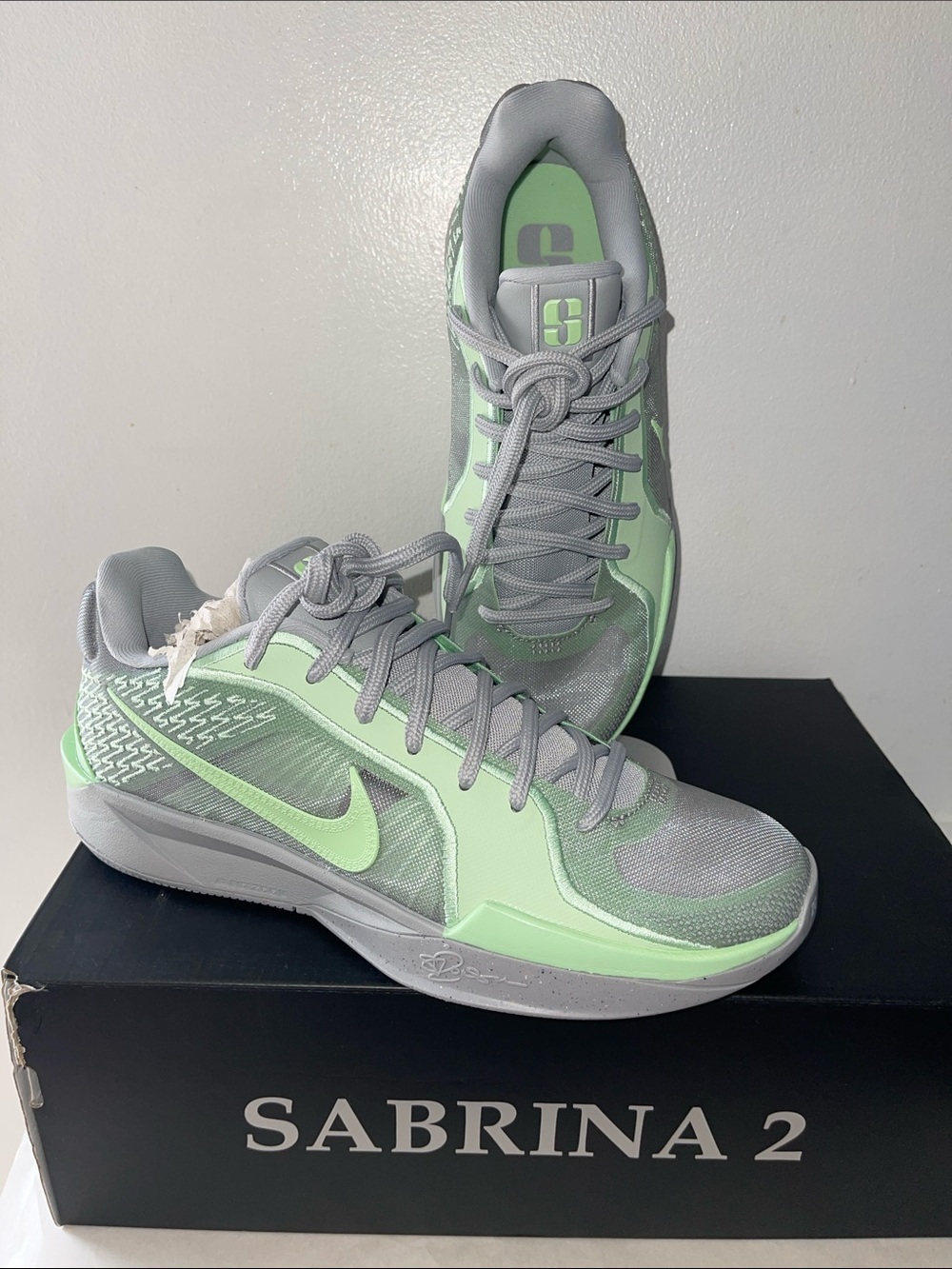 Nike Sabrina 2 Mint Green and Gray Athletic Sneakers women’s Sz 8.5 men’s Sz 7
